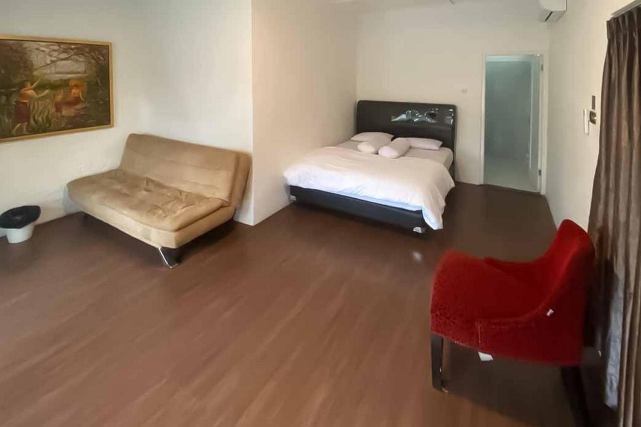 Reddoorz Plus @ Megamendung Puncak 2 Bogor Esterno foto